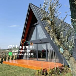 Rumah Kayu Segitiga Teras Depan Jati 2 Lantai