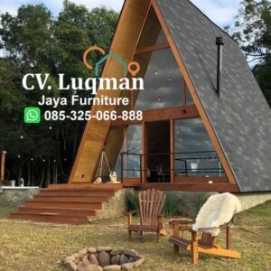 Rumah Kayu Mewah Segitiga Dua Lantai