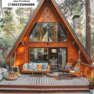 Rumah Segitiga Jati Mewah dengan Dinding Kaca Panoramic