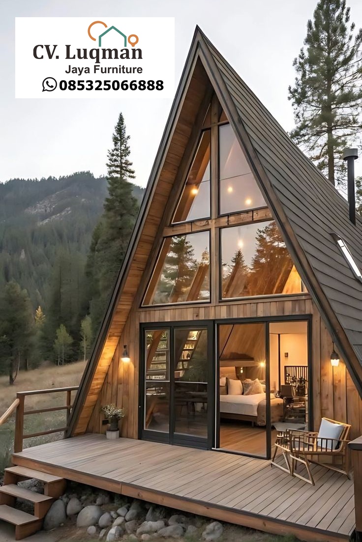 Rumah Segitiga Kayu Mewah 2 Lantai dengan Mezanine & Deck Outdoor