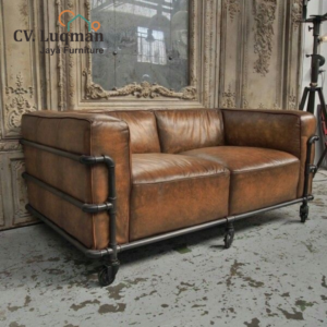 SOFA KULIT INDUSTRIAL VINTAGE – PERPADUAN GAYA MASKULIN, ELEGAN, DAN SUPER NYAMAN