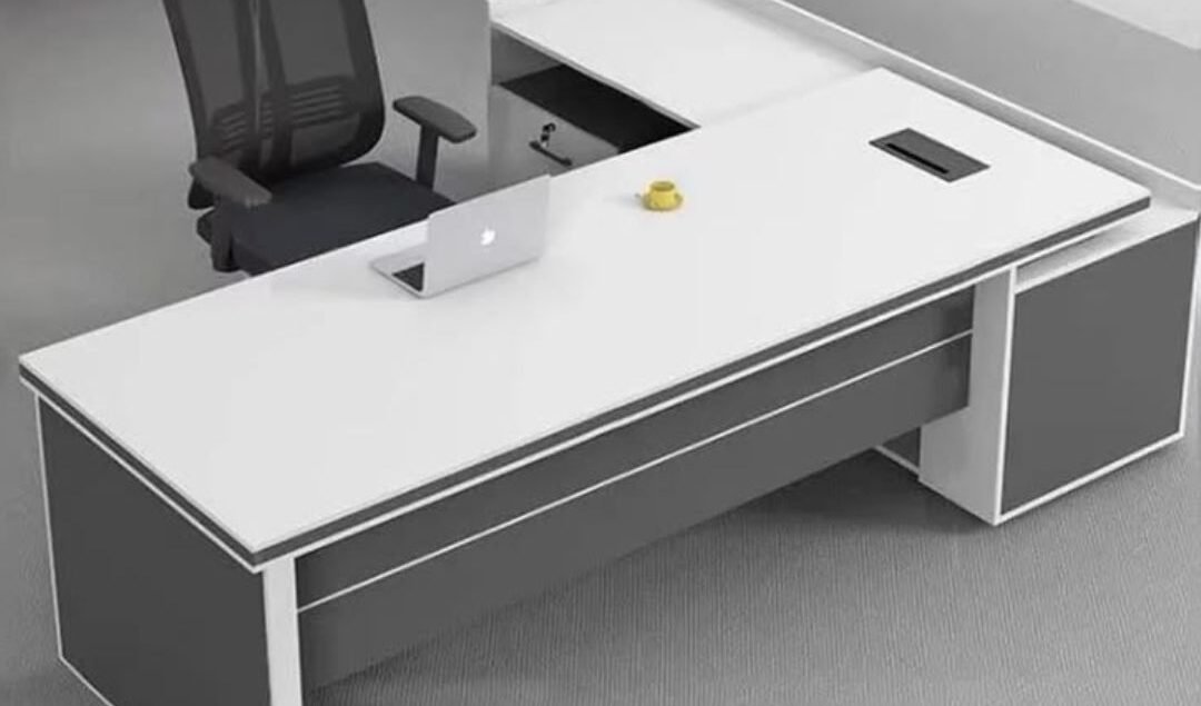 Meja Kantor Direktur Minimalis Modern L-Shape