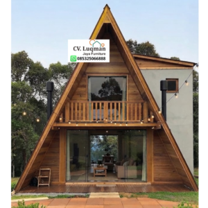 Rumah Segitiga Kayu Jati