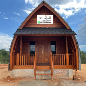 Rumah Kayu Lumbung Tradisional